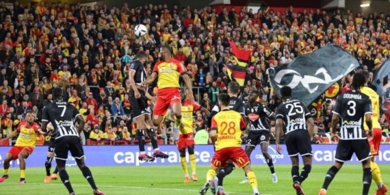 Soi Kèo Lorient Vs Angers Ngày 15/02/2026 23:15 hé lộ khủng hoảng Angers